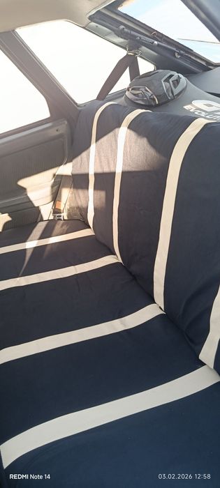 Автомобіль ваз 21083