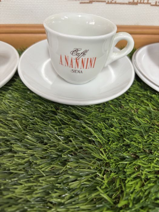 Chavenas de cafe438836032868853763