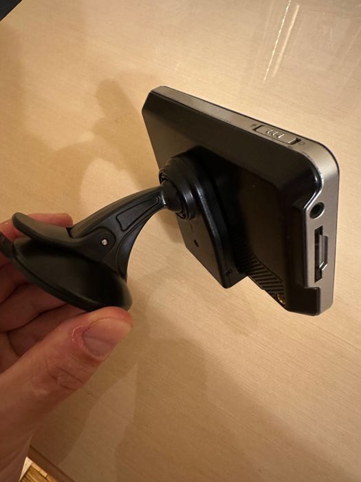 Автомобільний GPS-навігатор Garmin nüvi 760