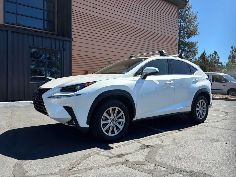 Lexus NX 300h      2019