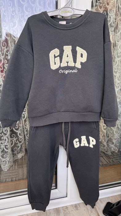Костюм GAP дитячий розмір 110
