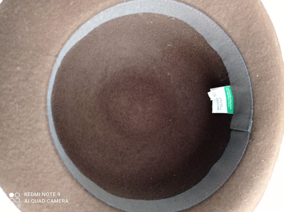 Chapéu castanho Benetton