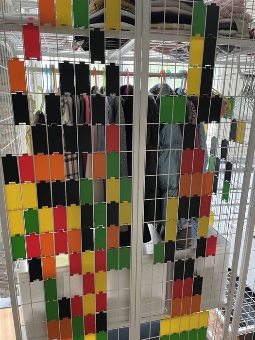 Roupeiros ferro iKEA