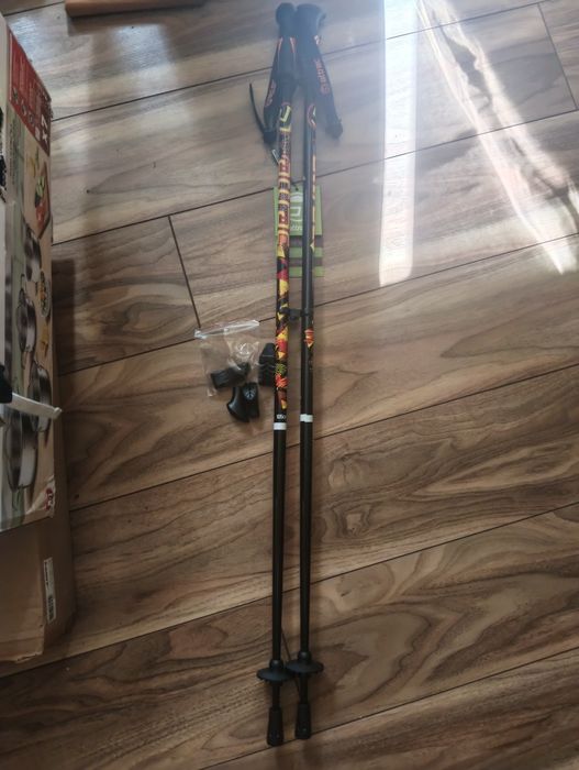 Kijki Nordic Walking / Trekkingowe Attrac Aluminiowe 105 cm | Zestaw