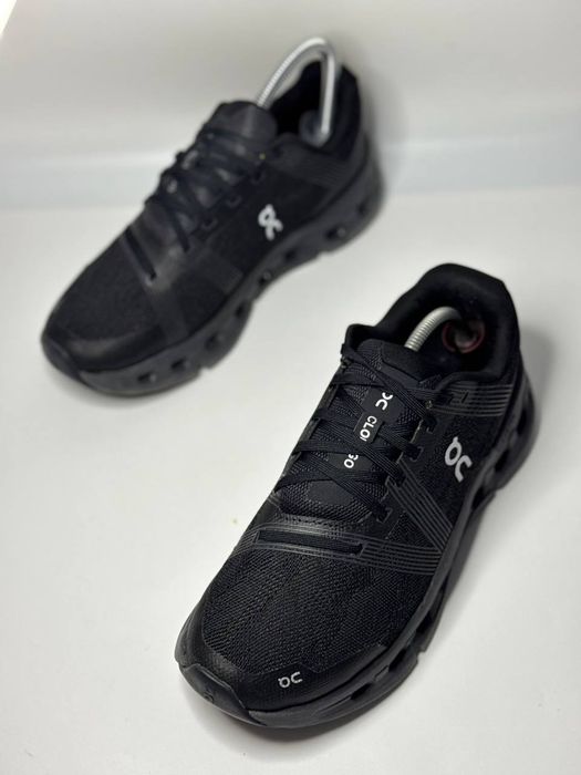 Кросівки — On Running (Cloud)