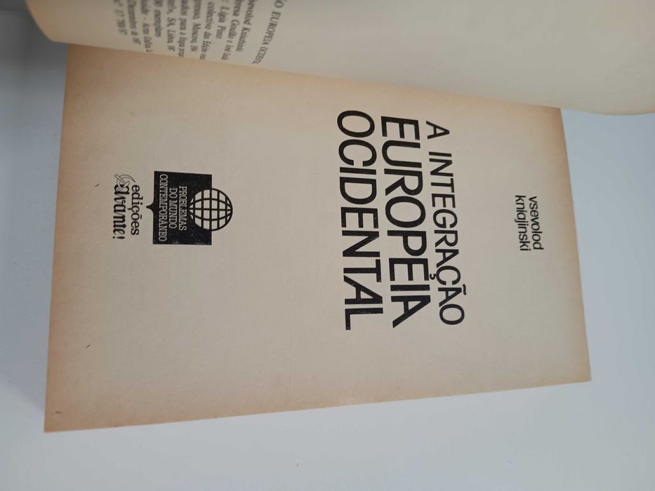 A Integração Europeia Ocidental, de Vsevolod Kniajinski