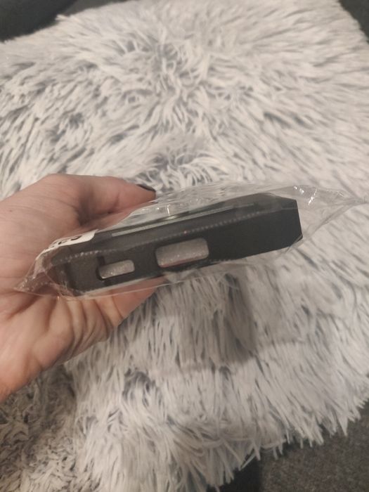 Nowe etui obudowa case do Samsung s22