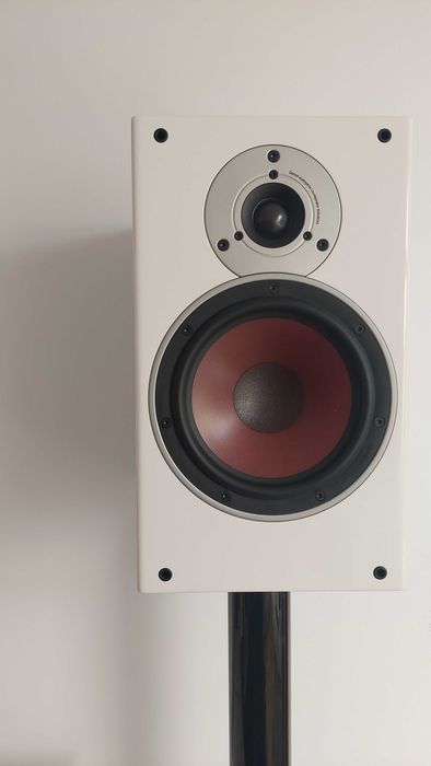 Dali Zensor 3  Dali Zensor 1 Standy Dali E60