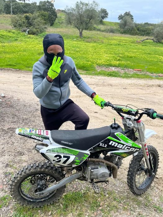 Pit bike 125cc Em setubal perto da estação
