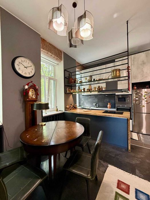 Продаж квартири вашої мрії в ЦЕНТРІ+ГАРАЖ!Код:21696