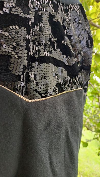 Bluza z cekinami S elegancka czarna