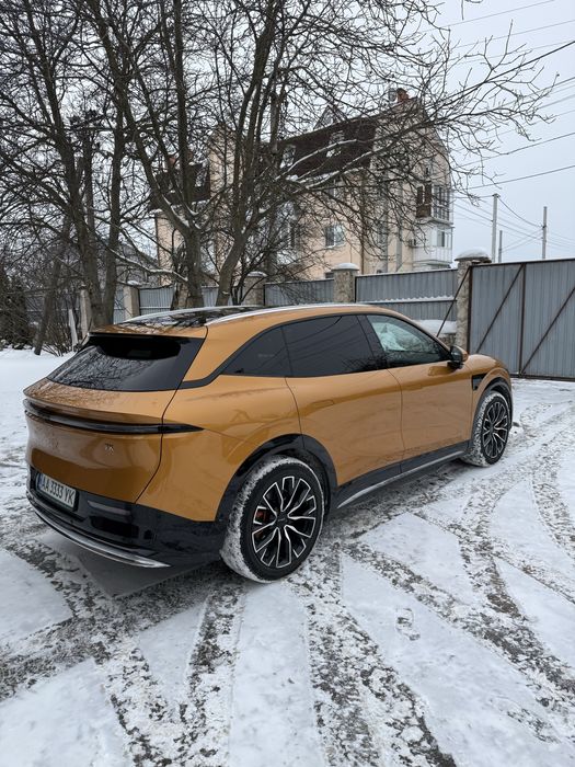 Zeekr 7x (повний привід+всі існуючі доп.опції+прошивка+2 комп гуми)