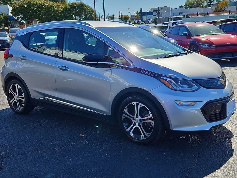 Chevrolet Bolt EV      2021