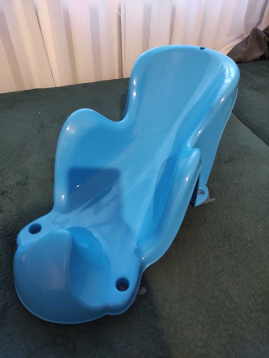 Гірка для новонароджених в ванну