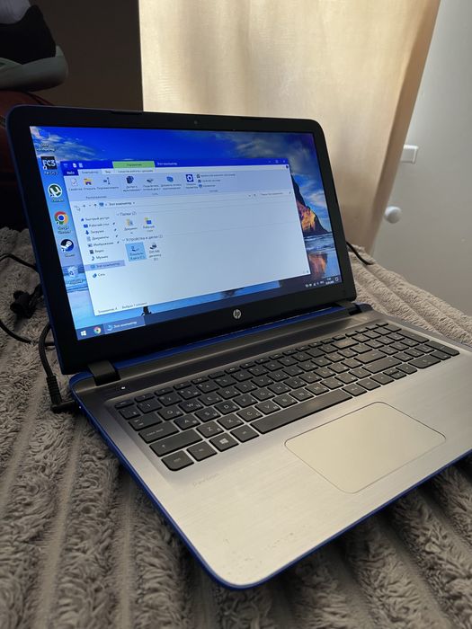 Ноутбук HP Pavilion 15 / AMD A10 Radeon R8 / 4GB RAM / Windows 10