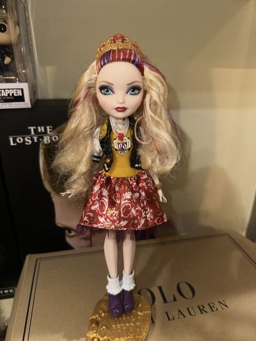 Лялька Ever After High School Spirit Apple White
