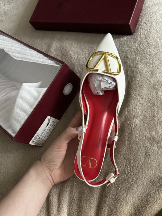 Туфлі від Valentino