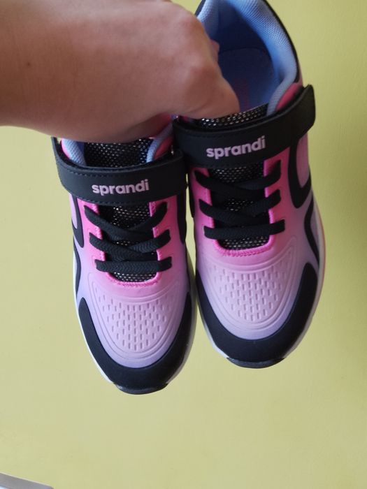 Buty sprandi świecące