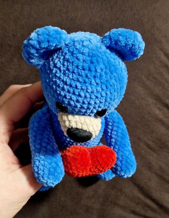 Walentynkowy Miś na szydełku