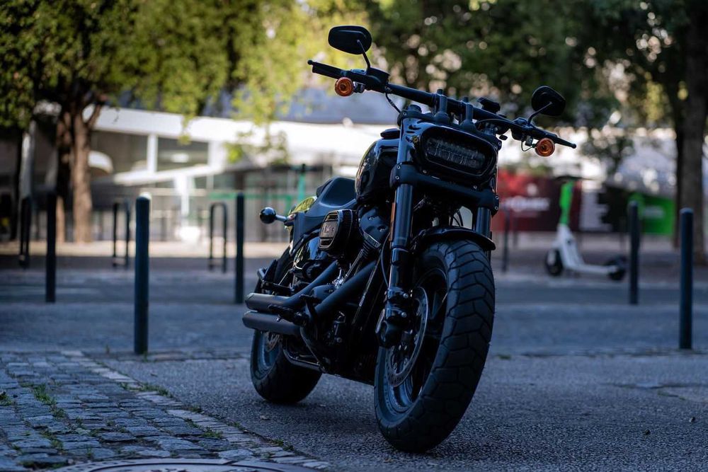 Harley Davidson Fat Bob 114, c/ Vance and Hines c/ nova