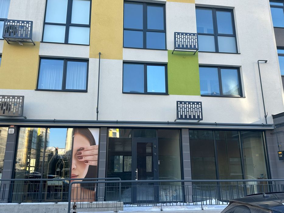Оренда комерційного приміщення у Львові, в ЖК Софіївка, 122,4 м2.