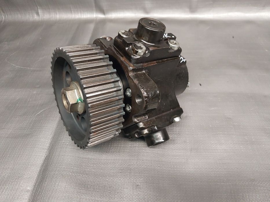 Stan BDB 1.9 CDTI 150KM Vectra C Signum Zafira B Astra H pompa paliwa