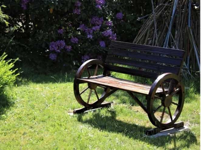 banco de jardim rustíco / carroça / de madeira