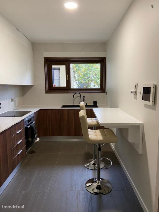 Quarto - localizado em Bonfim Porto