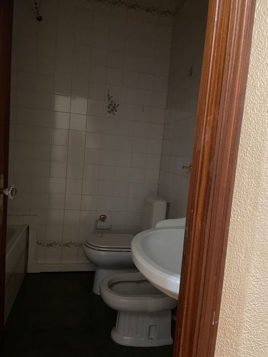 Apartamento T4 para renovar