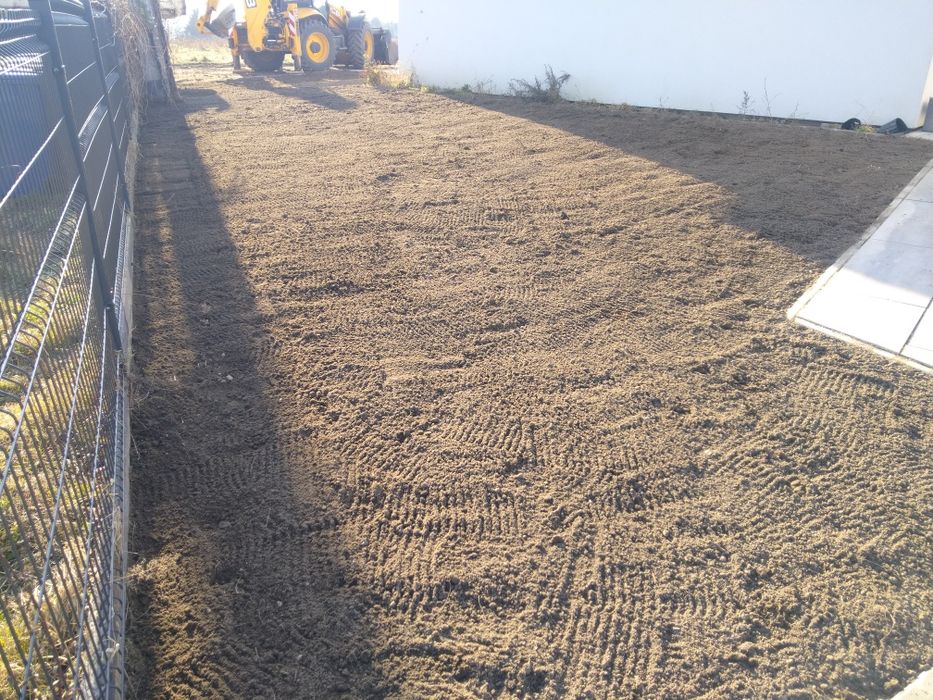 Ziemia przesiewacza humus