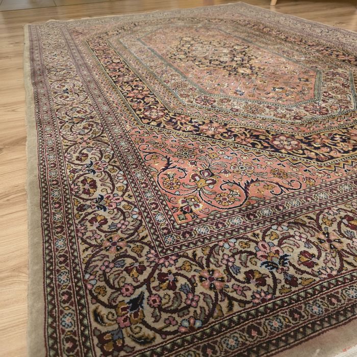 Dywan ręcznie tkany 130/ 200