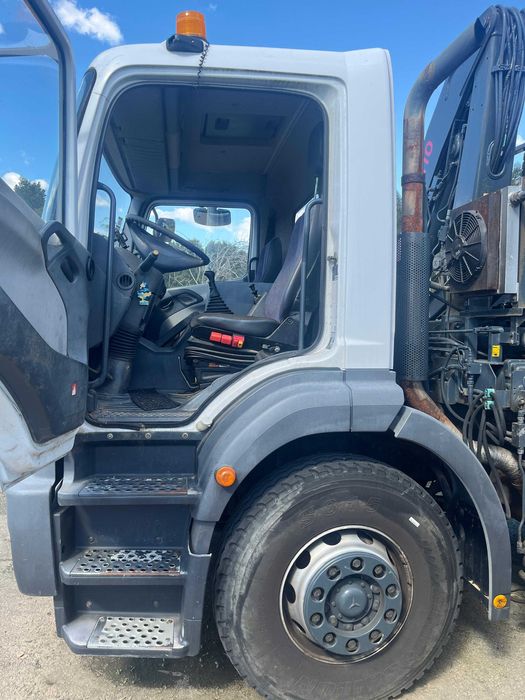 Camião 19ton com grua Fassi F110