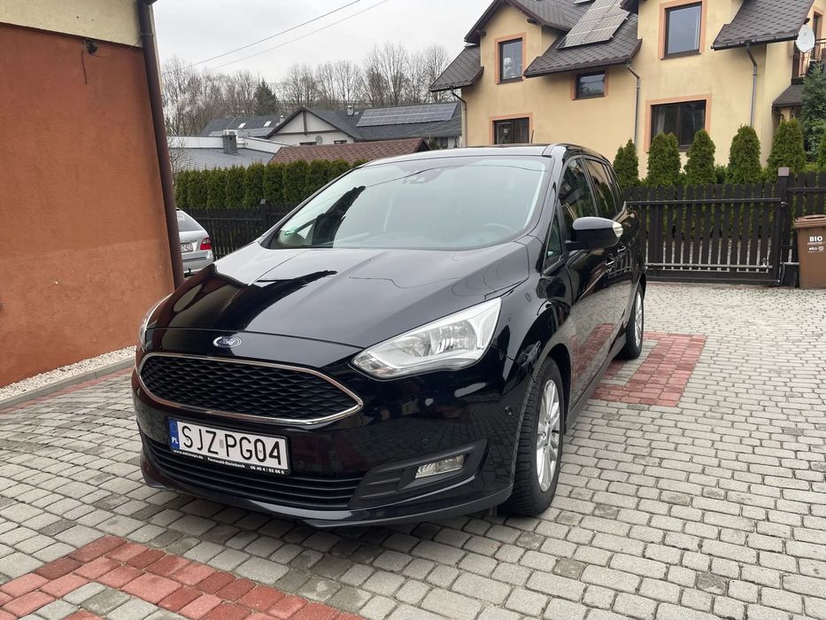 Ford Grand C-MAX Ford Grand C-MAX 2018r 2.0 L Diesel 150 KM bezwypadkowy mały przebieg