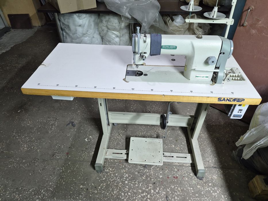 Швейна машина Siruba L818F-M1