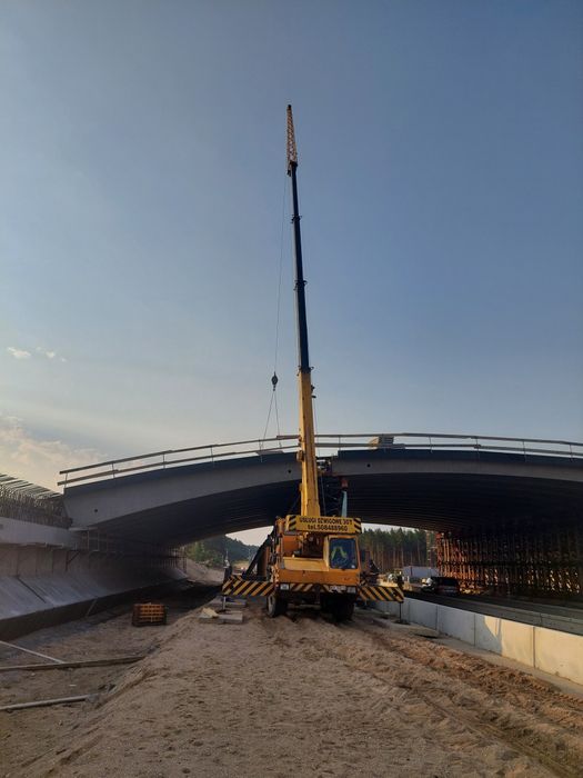 Usługi Dźwigowe Żurawiem