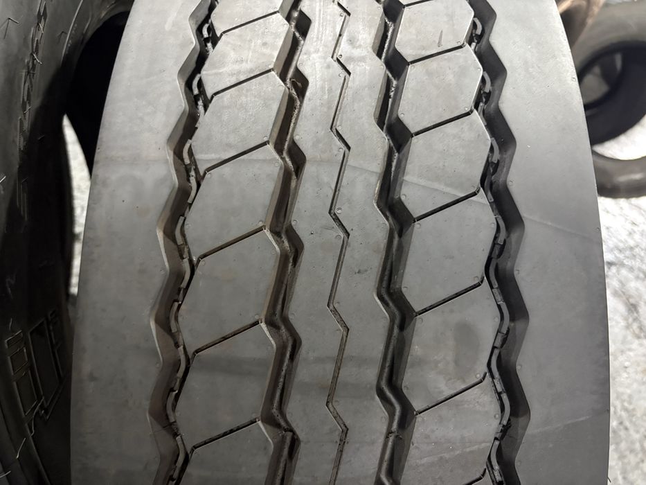 шина вантажна б/в 385/65R22,5 Pirelli (2 шт.)