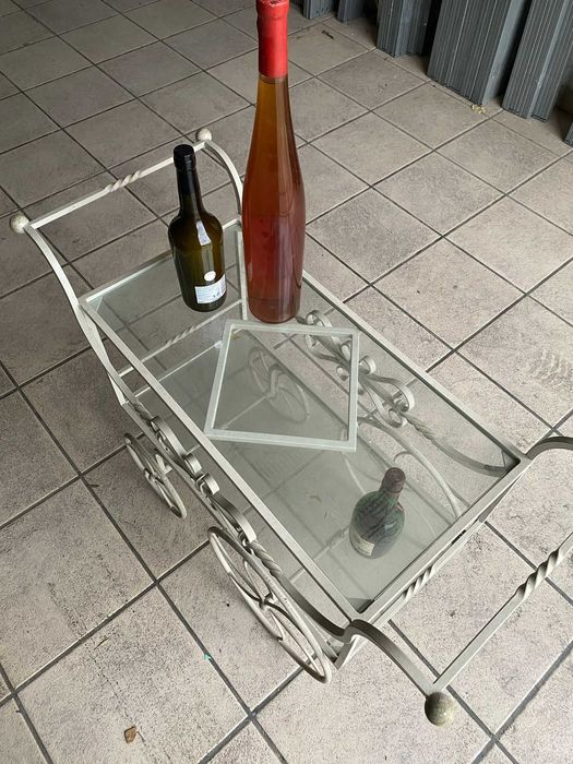 Carrinho de chá de ferro