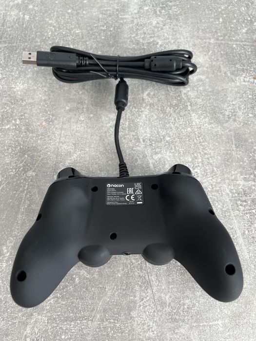 Дротовий геймпад Nacon Compact Controller PS4