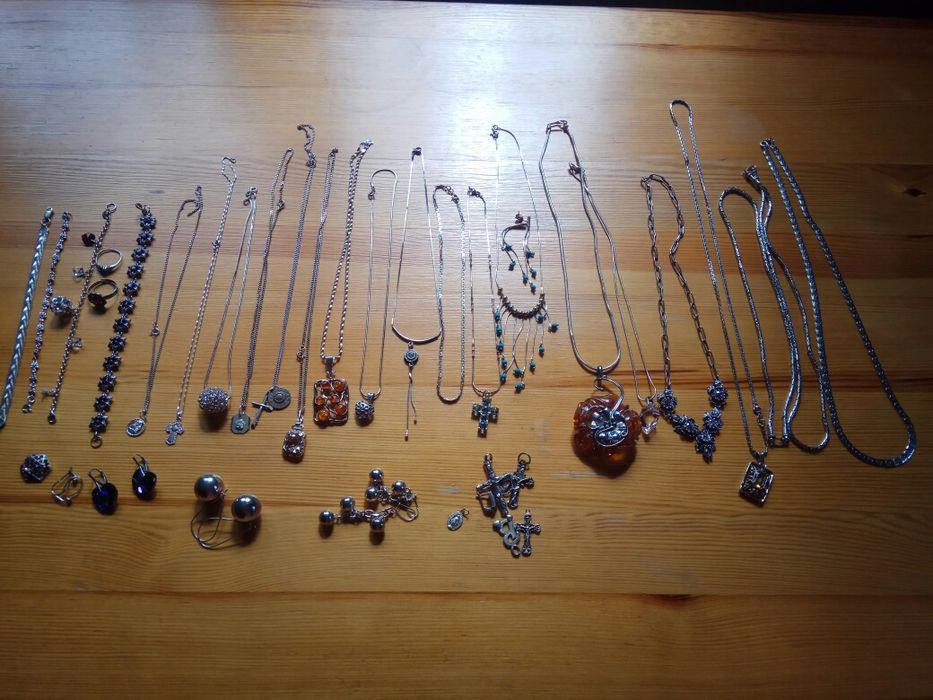 SREBRO łańcuszki wisiorki bransoletki kolczyki medaliki pierścionki