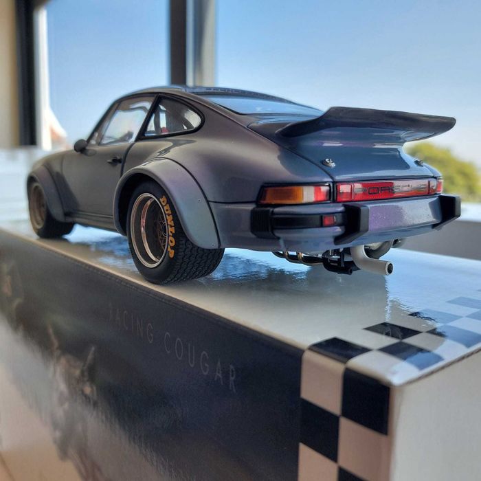 Miniatura Porsche 934 RSR Laguna Seca Sky 1976 EXOTO 1:18