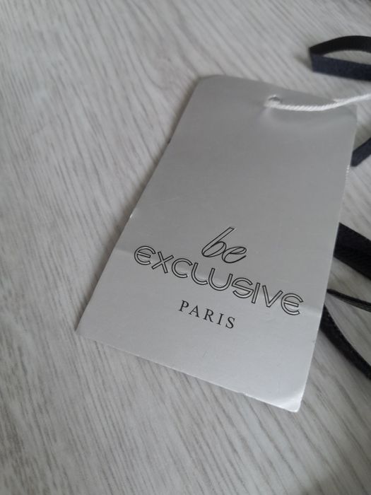 Be exclusive czarna torba torebka na ramię frędzle frędzelki.