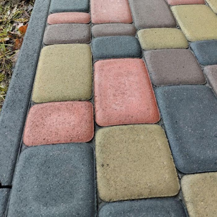 Бруківка ,костка і тд