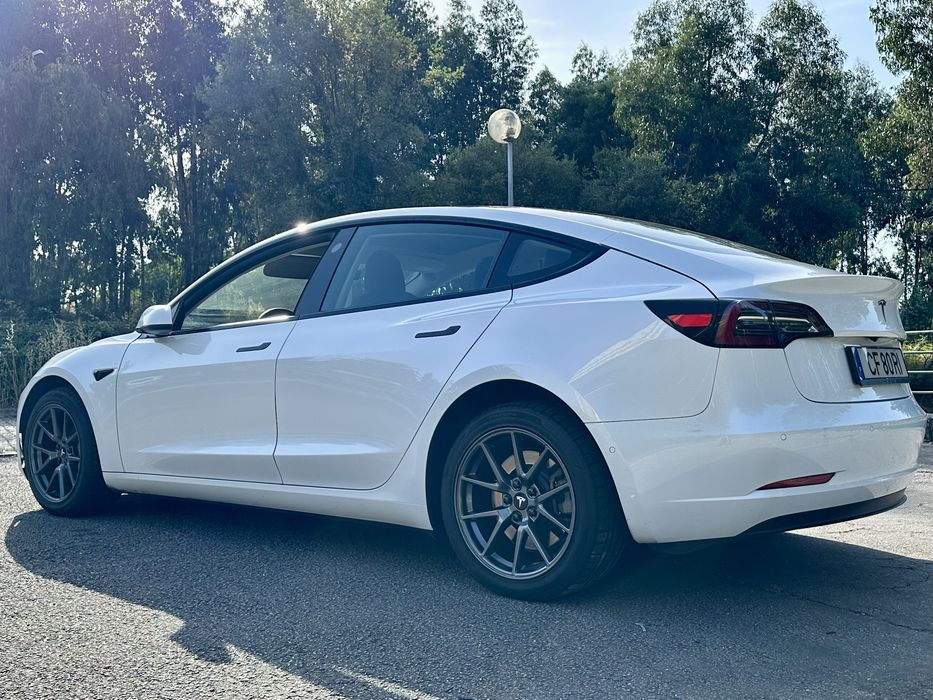 Tesla Model 3 - 109mil Km - IVA dedutivel