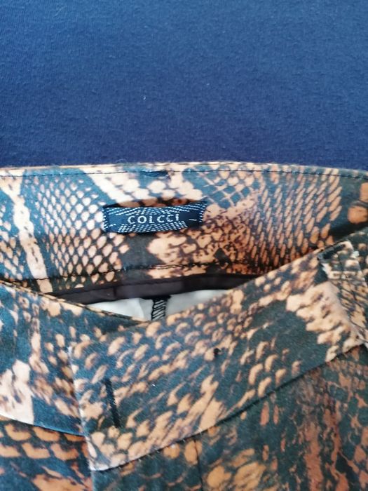 Calça de marca Colcci