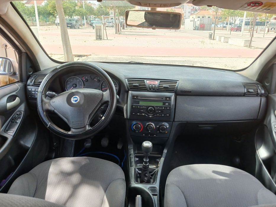 Oportunidade fiat stilo 1.2 gasolina caixa 6 velocidades