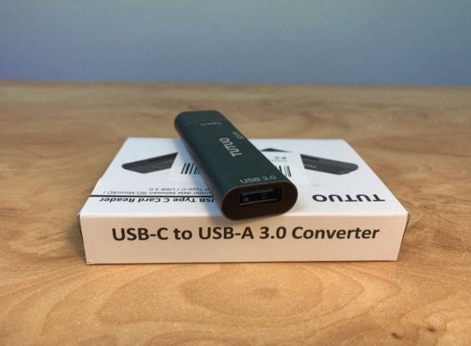 Leitor USB-C para cartões micro SD **novo**