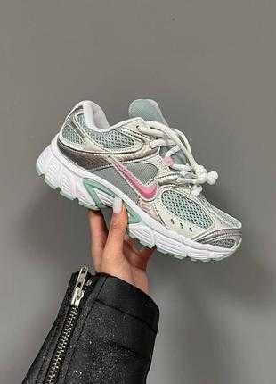 Nike V5 RNR Mint Pink кросівки 36-41