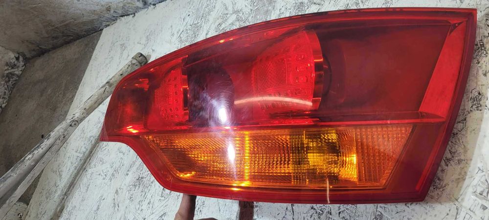 Q7 4L Lampa Prawy Tył