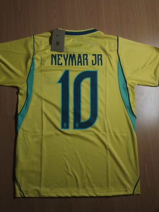 Camisola Brasil com personalização Neymar