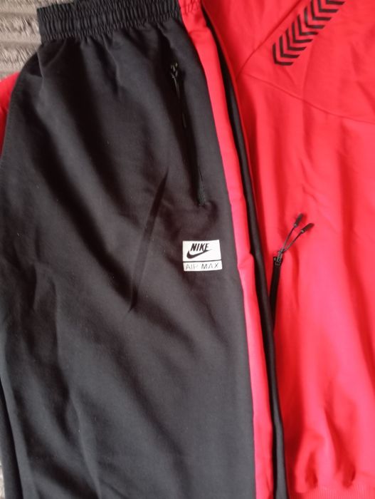 Продам костюм найк